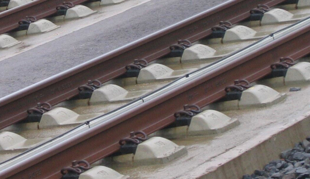 سیستم پایه اکسید سیاه راه آهن برای راه آهن 44 - 48HRC سختی